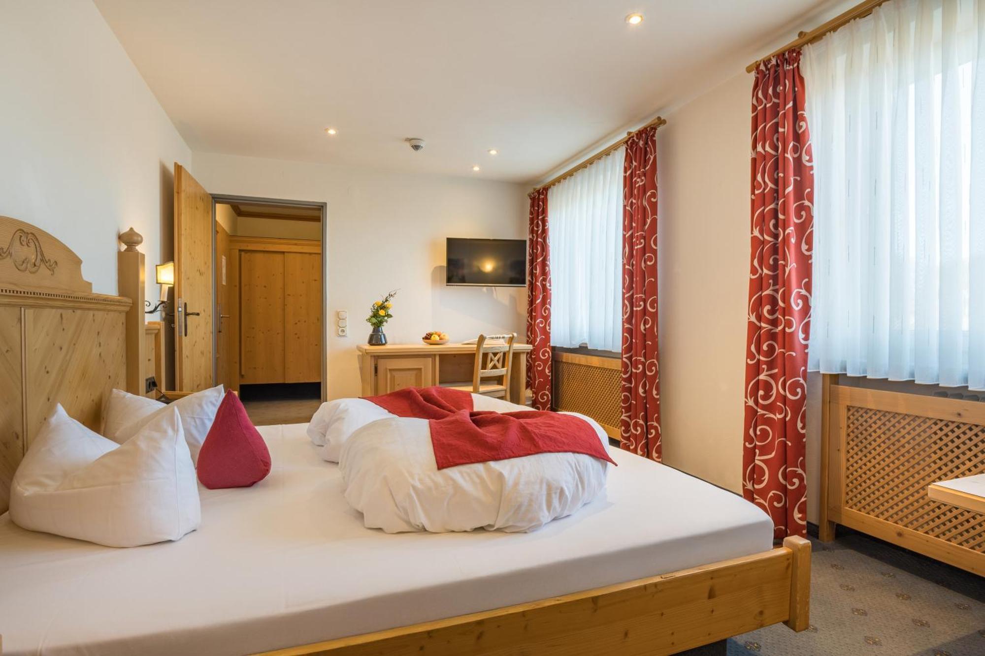 Landhotel Gockelwirt أيزنبرغ المظهر الخارجي الصورة