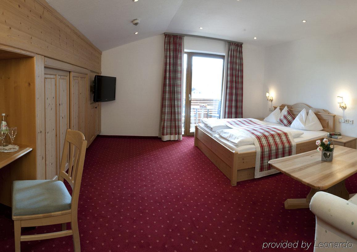 Landhotel Gockelwirt أيزنبرغ الغرفة الصورة